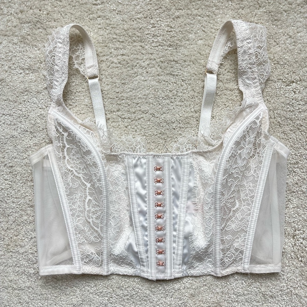 ‼️SOLD‼️ Victoria’s Secret Corset Top